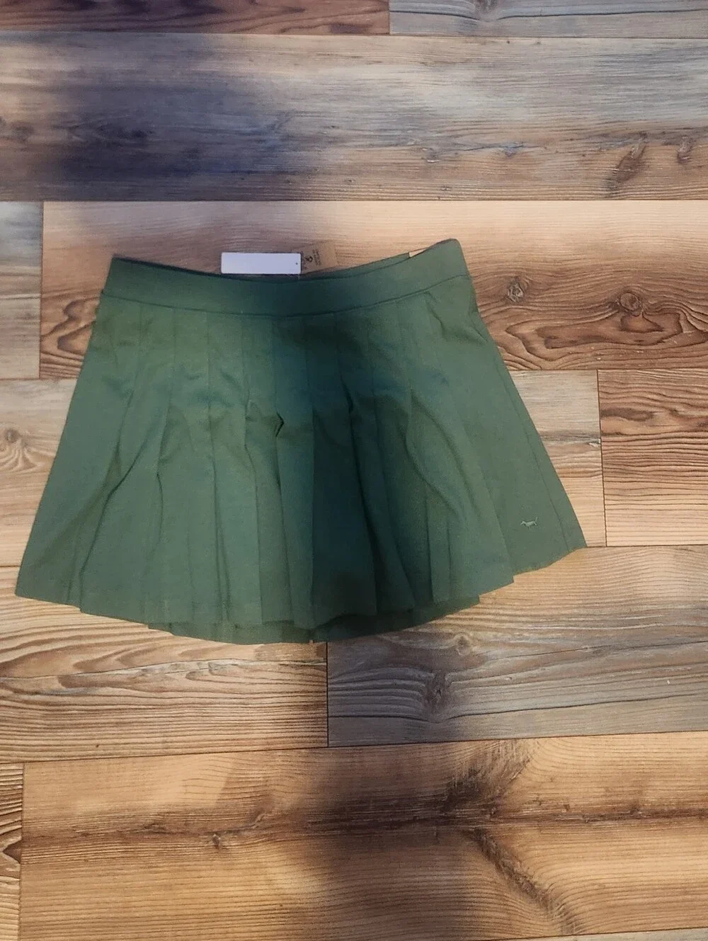 NWT Victoria's Secret Olive Green Pleated Tennis Skirt Size Large